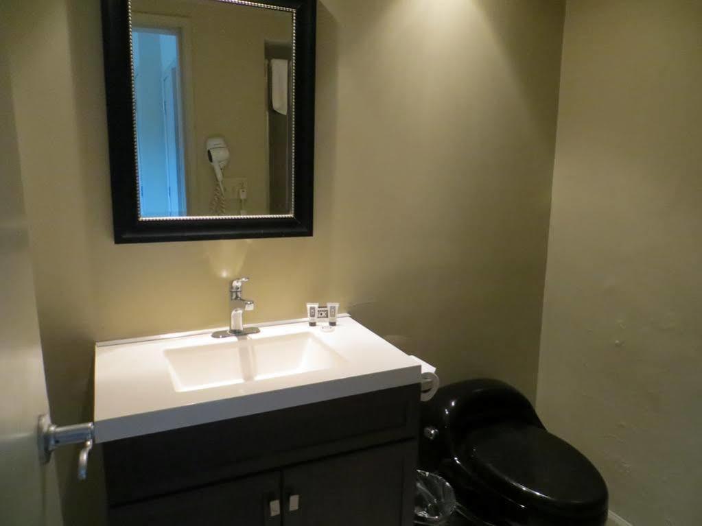 Sole Inn And Suites Пенсакола Экстерьер фото